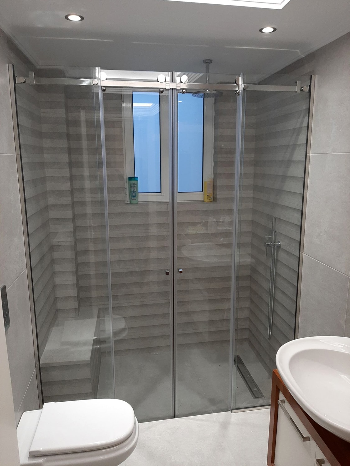 Συρόμενη ντουζιέρα 20