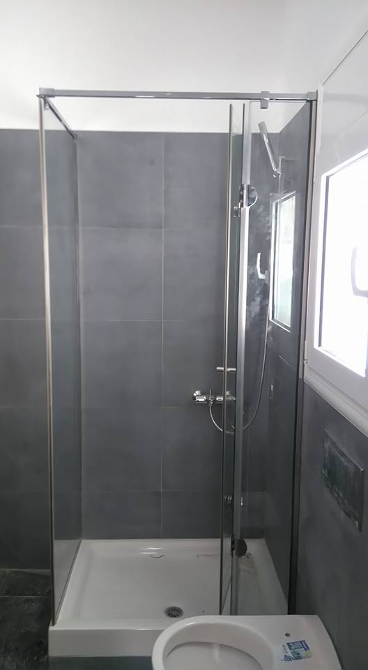 Ντουζιέρα σπαστή 8