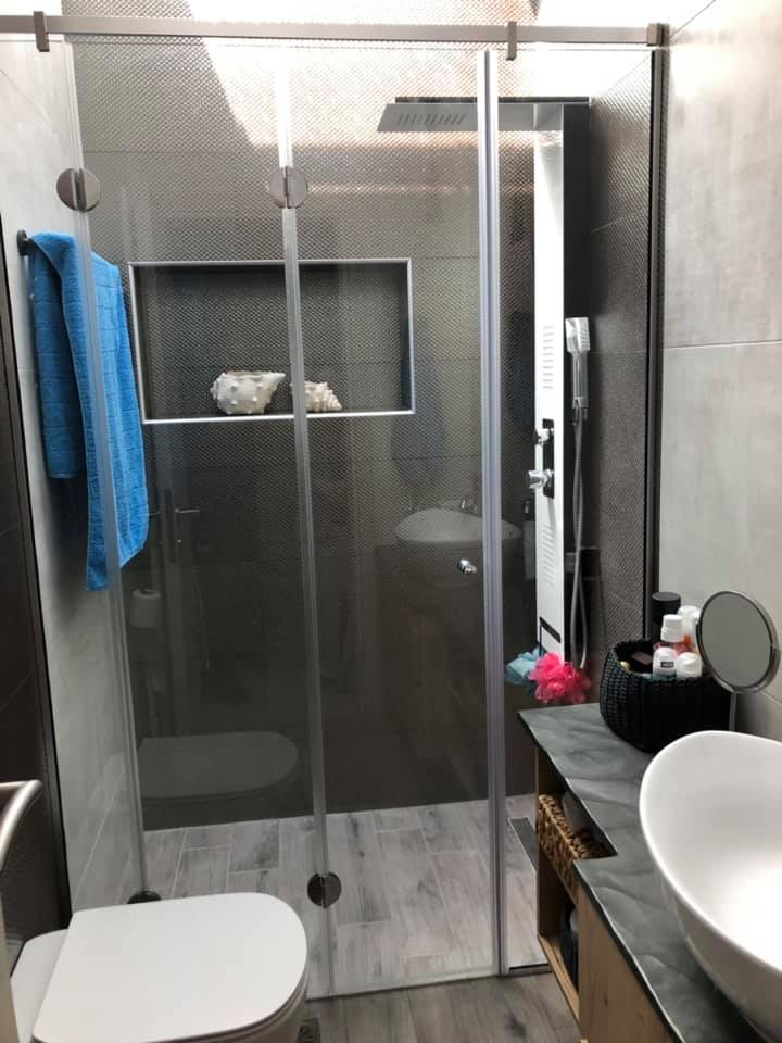 Ντουζιέρα σπαστή 9