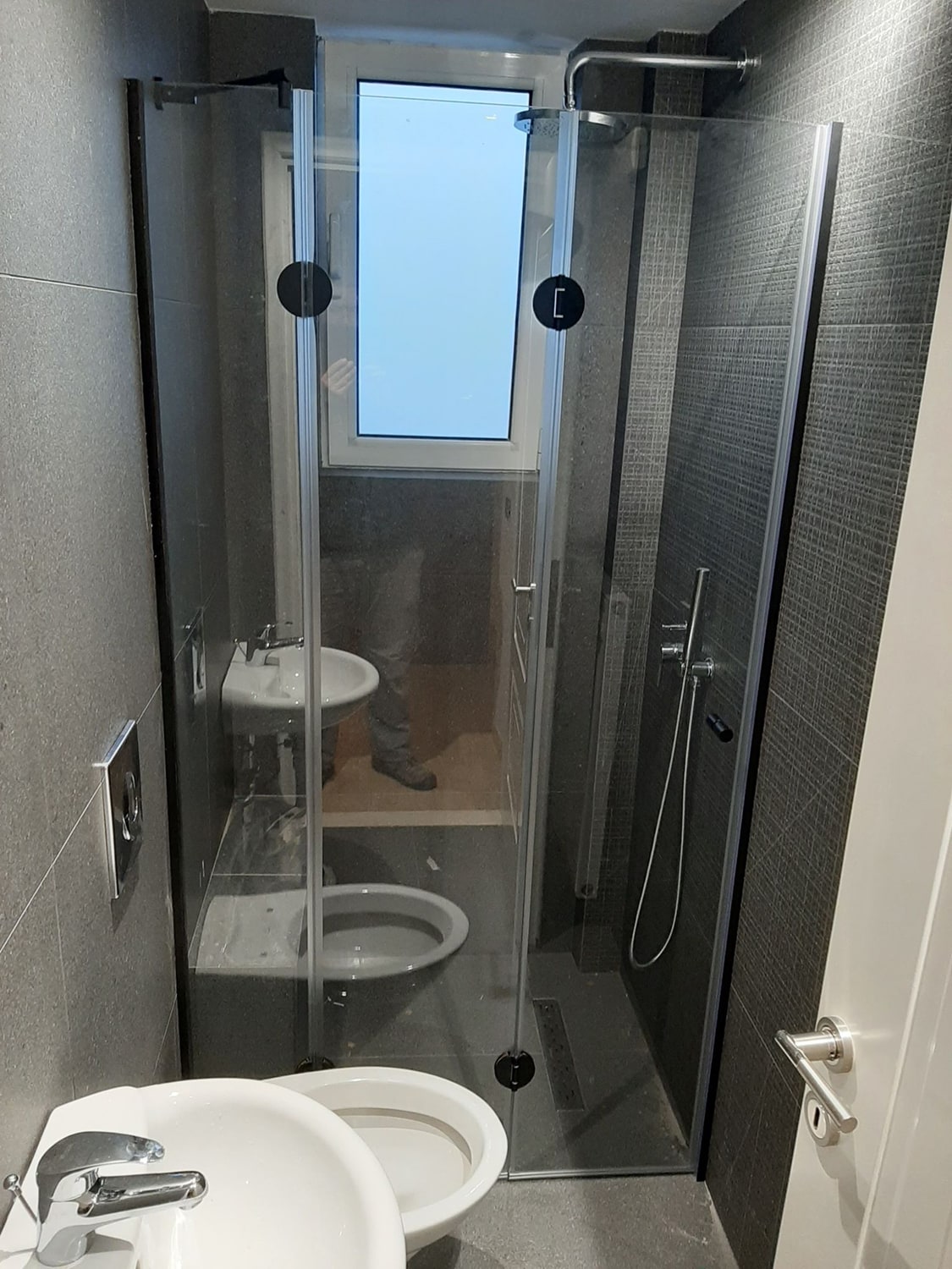 Ντουζιέρα σπαστή 11