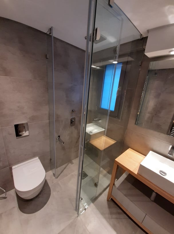 Ντουζιέρα σπαστή 13