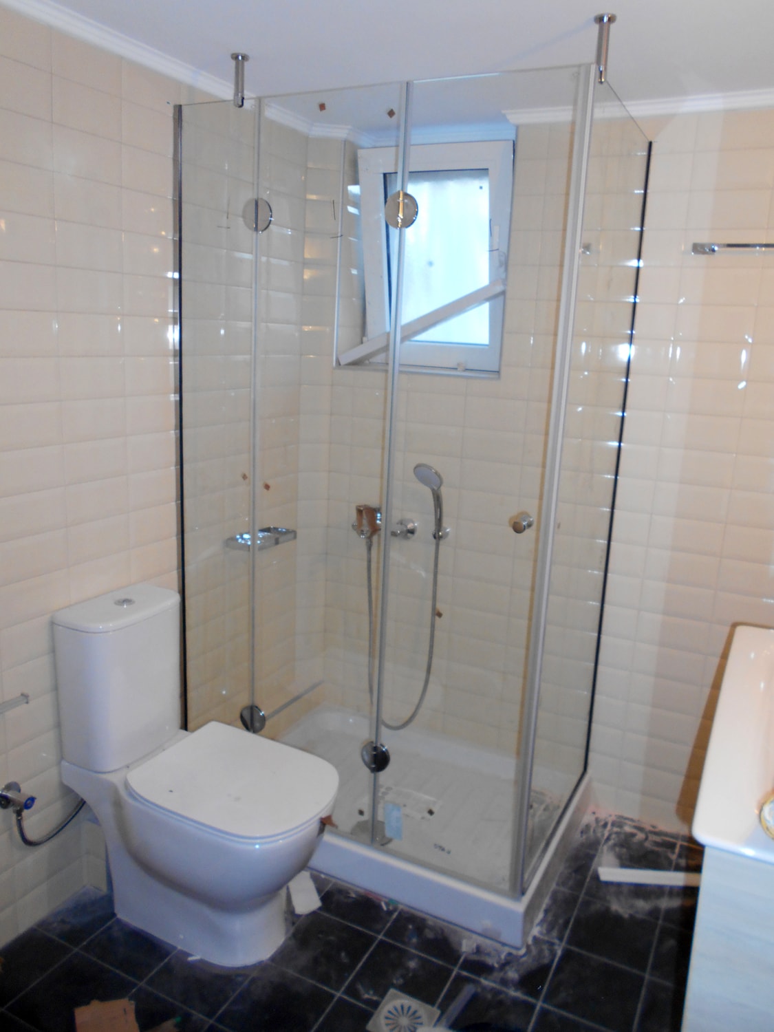 Ντουζιέρα σπαστή 27