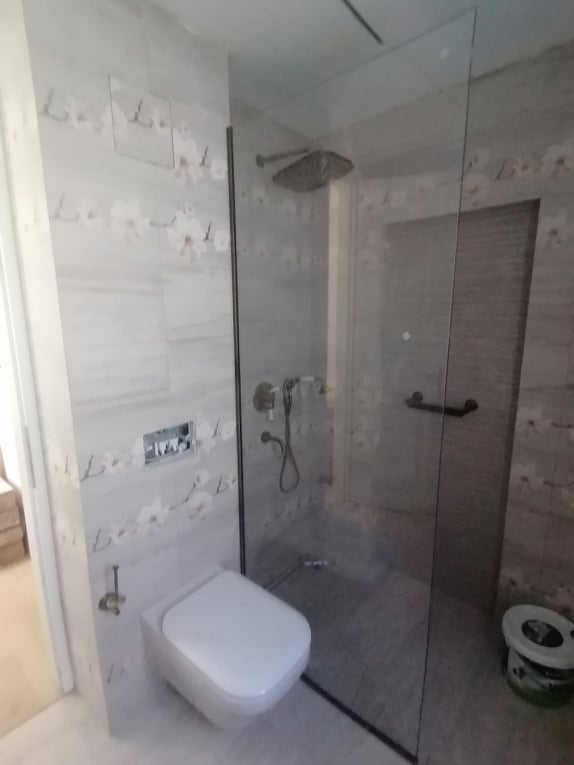 Σταθερό γυαλί για ντουζιέρες - 13