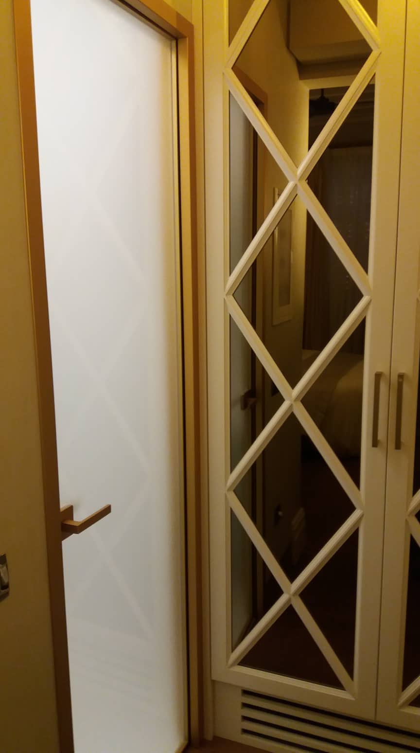 Ανοιγόμενη Εσωτερική Πόρτα 18