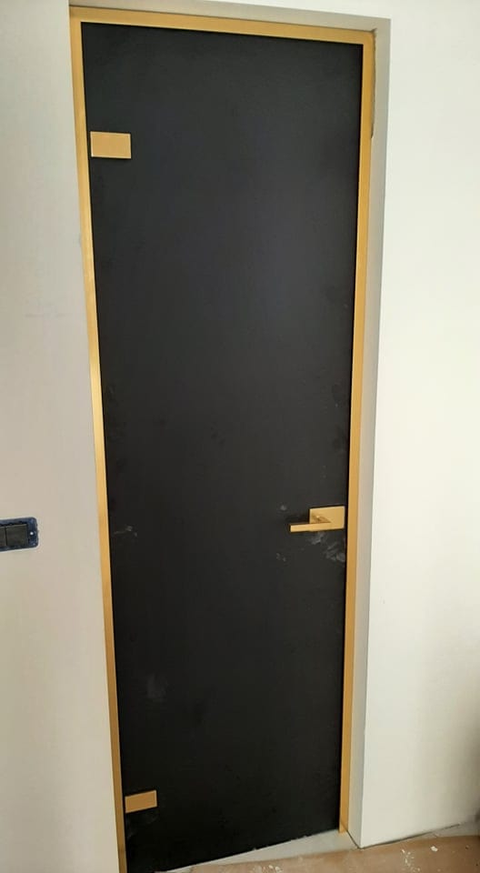 Ανοιγόμενη Εσωτερική Πόρτα 33