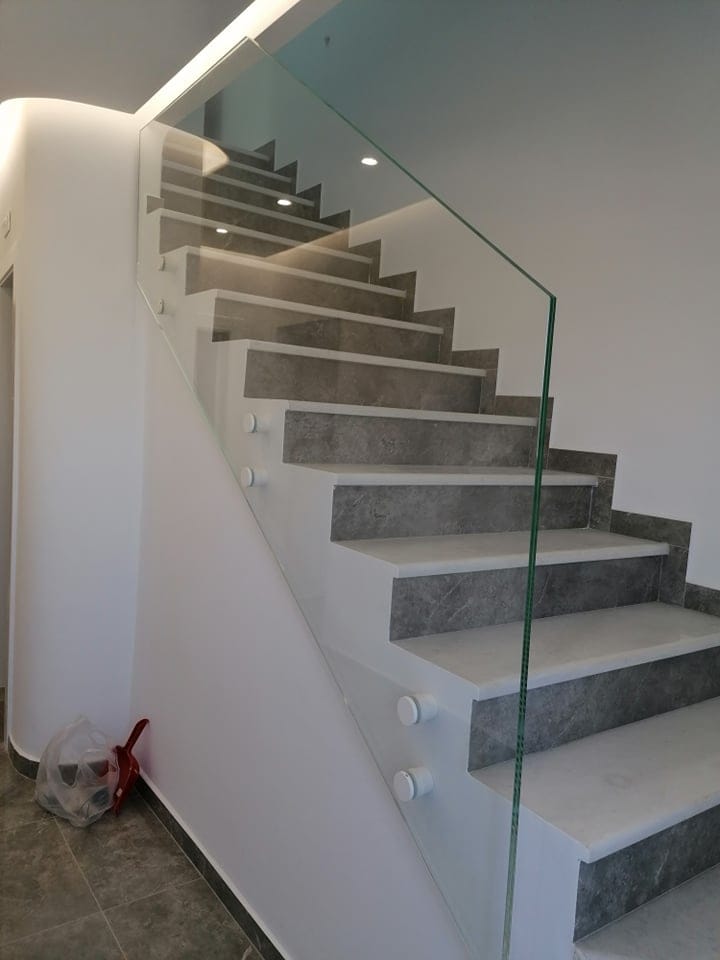 Γυάλινα Προστατευτικά για Σκάλες - 5